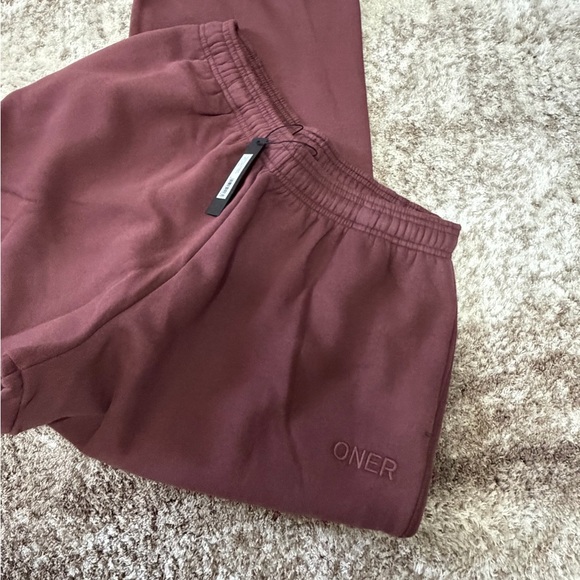 Oner active FOUNDATIONS OVERSIZED CUFFED JOGGERS WITH ONER EMBROIDERY - Picture 4 of 5